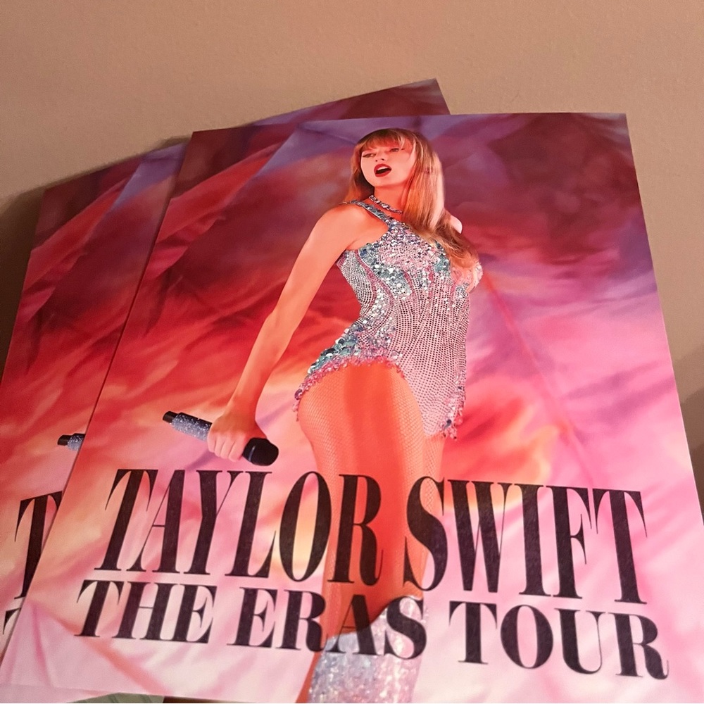 Set of 2 posters Taylor Swift the eras tour movie 8x10